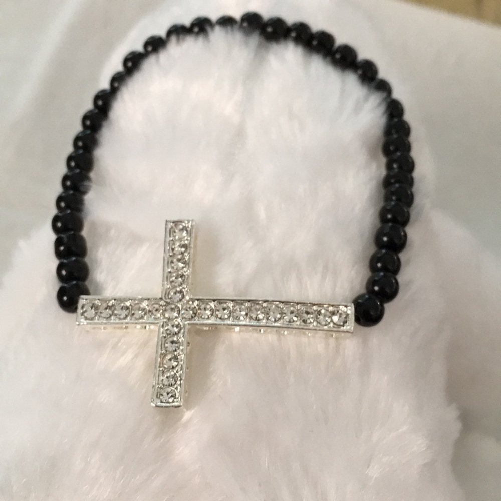 Side cross bracelet